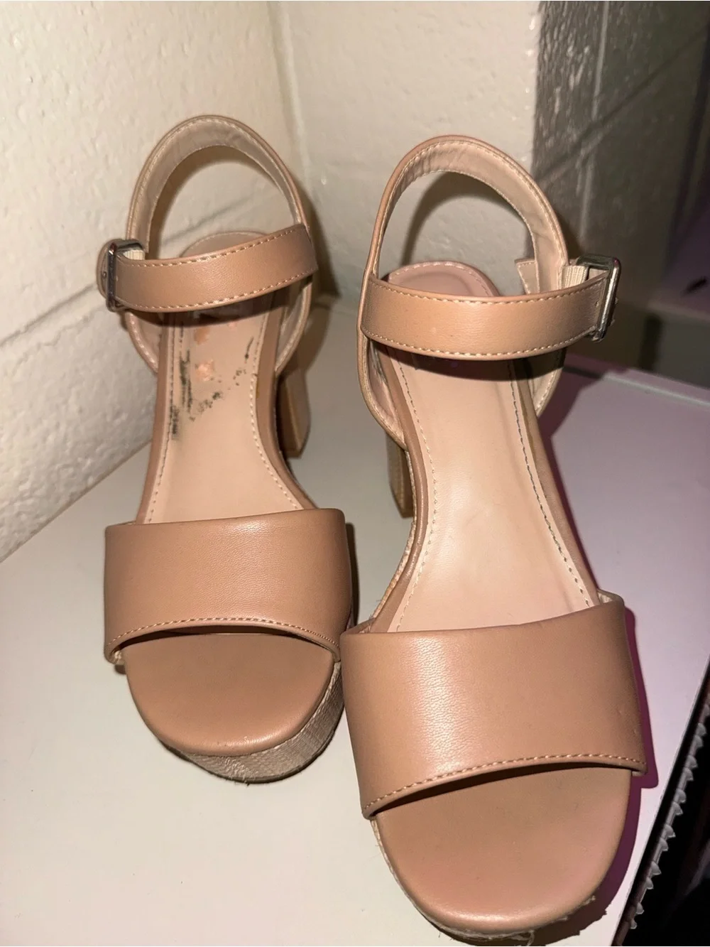 DV Dolce Vita Womens Tan Platform Block Heel Sandal with Ankle Strap